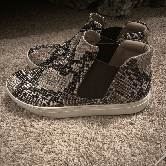 harlan snakeskin sneakers